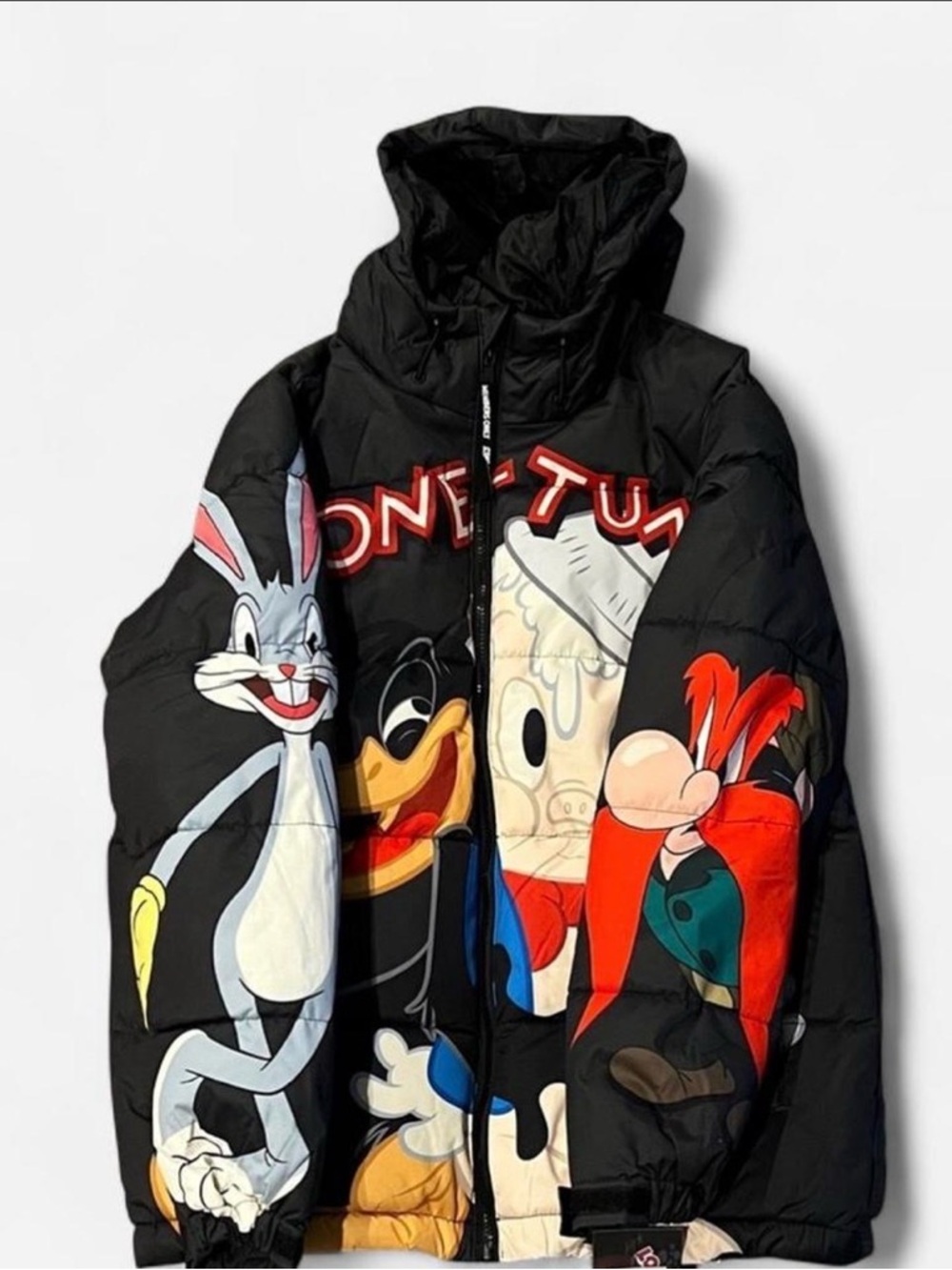 NWT Members Only Black Puffer Jacket with Yellow, White and Red Looney Tunes Art - Picture 5 of 7